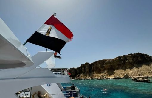 Discover the real experience of buying property in Hurghada, Egypt — from the buying process to the best areas and ROI opportunities. Explore Red Sea luxury living with Red Sea Home Developer